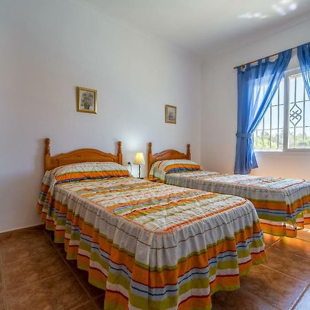 Chalet Miriam I โกนิล เด ลาฟรอนเตรา ภายนอก รูปภาพ