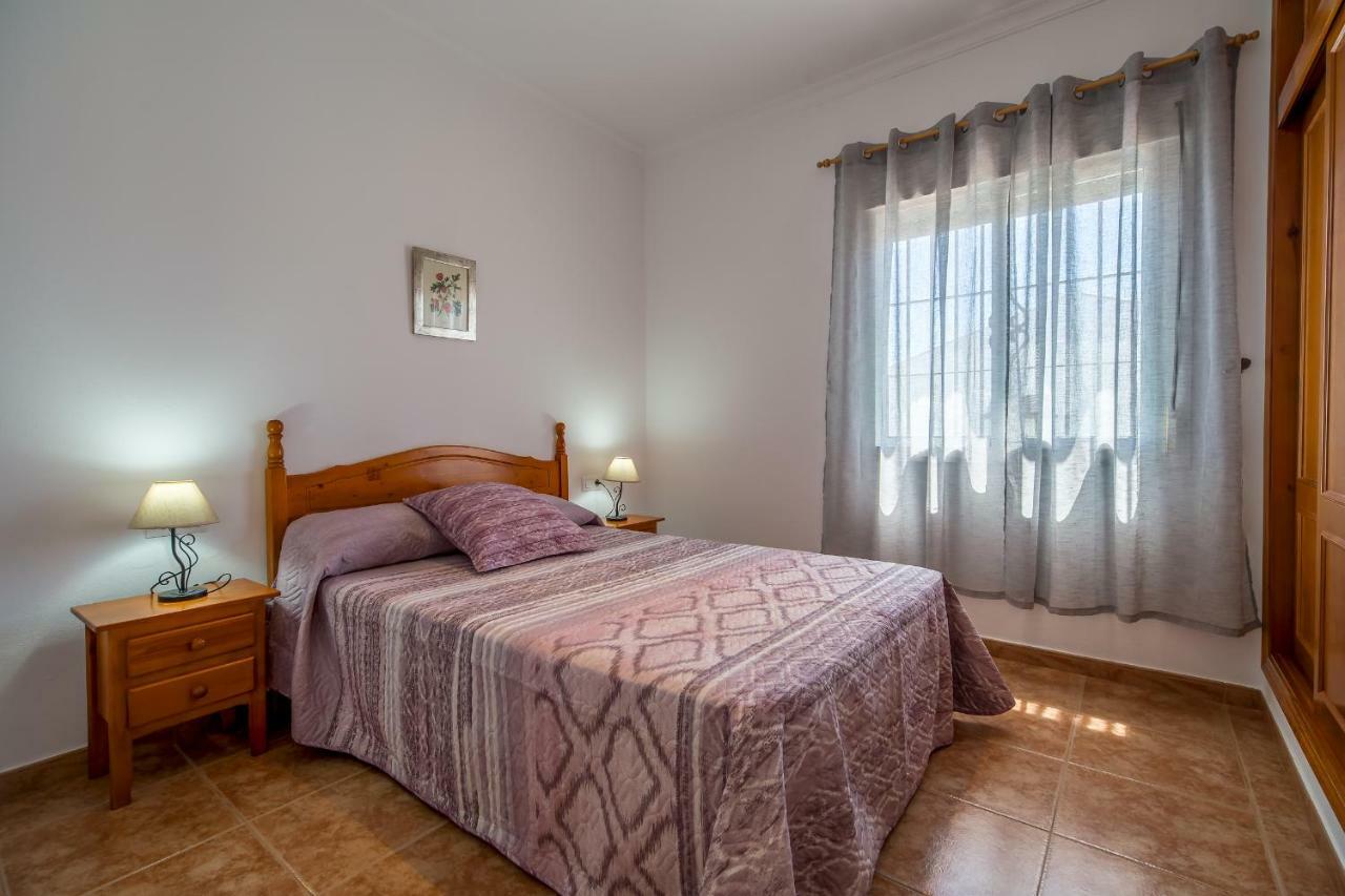 Chalet Miriam I โกนิล เด ลาฟรอนเตรา ภายนอก รูปภาพ