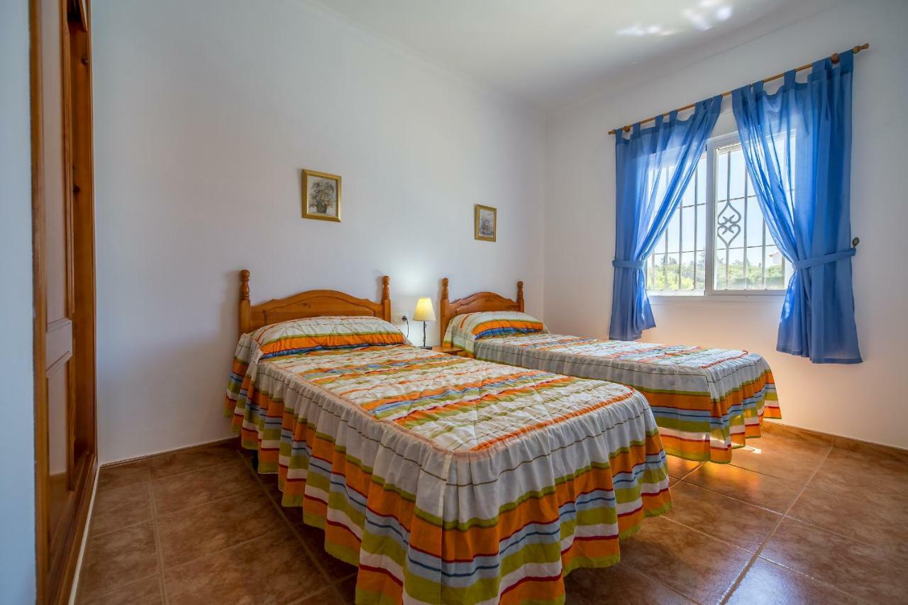 Chalet Miriam I โกนิล เด ลาฟรอนเตรา ภายนอก รูปภาพ